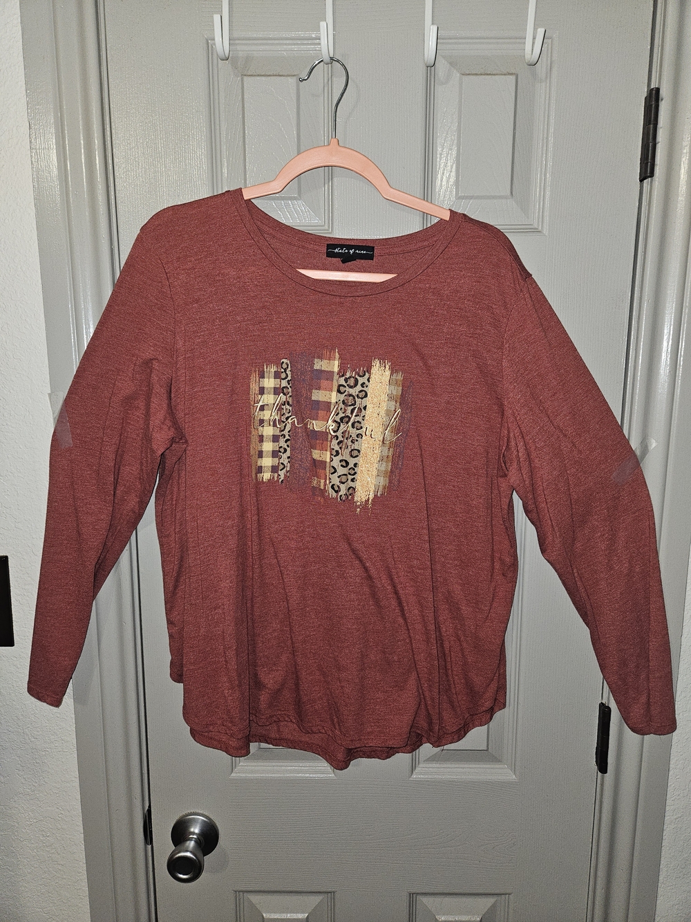 State of Mind Rust Long-Sleeve Graphic Pullover "THANKFUL"